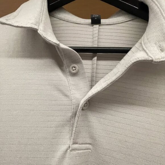 Bundle of men's Lululemon shirts. - Picture 3 of 6